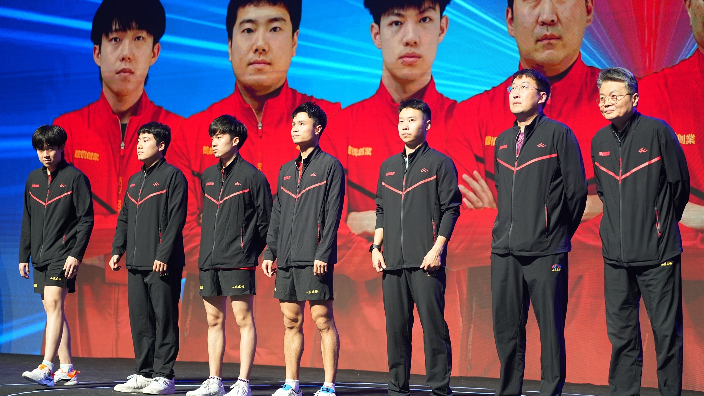 包含国际比赛日体能课后；多伦多猛龙遗憾出局备战葡超；赛场秩序良好；纪律约束更严格的词条